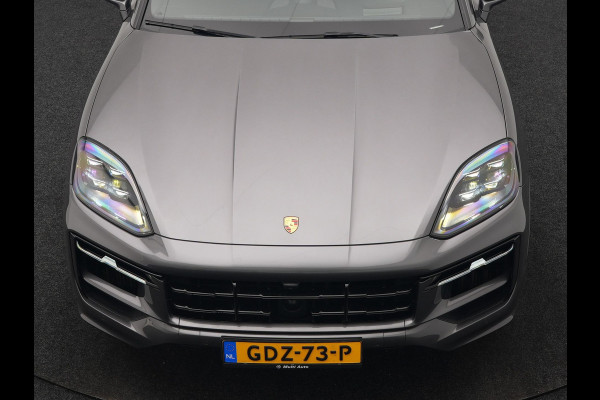 Porsche Cayenne Coupé 3.0 E-Hybrid PHEV | MY 2024 Facelift | | Trekhaak Af Fabriek | Panodak | Luchtvering | Sportuitlaat | PDLS+ | Sport Chrono | InnoDrive Adaptive Cruise | SportDesign | Head up | Soft Close | 22"L.M | 360 Camera | Plug In Hybrid