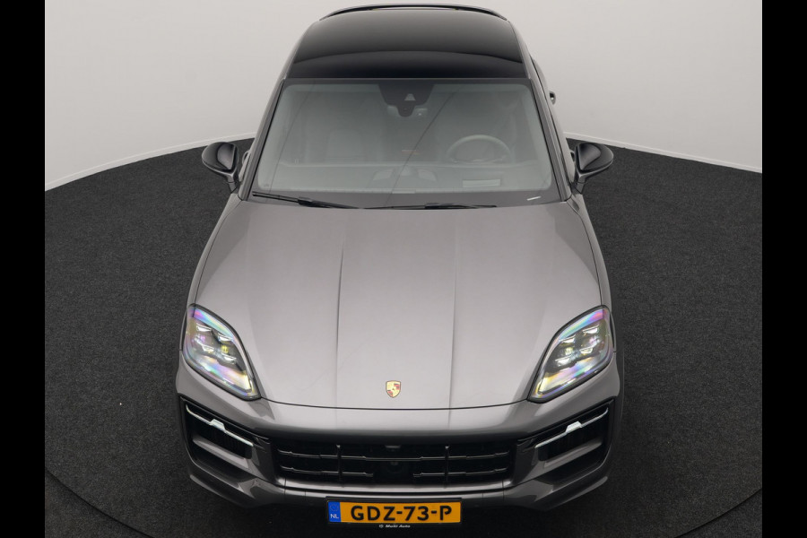 Porsche Cayenne Coupé 3.0 E-Hybrid PHEV | MY 2024 Facelift | | Trekhaak Af Fabriek | Panodak | Luchtvering | Sportuitlaat | PDLS+ | Sport Chrono | InnoDrive Adaptive Cruise | SportDesign | Head up | Soft Close | 22"L.M | 360 Camera | Plug In Hybrid