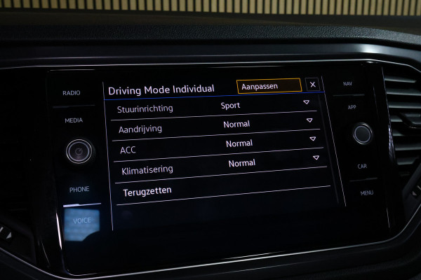 Volkswagen T-Roc Cabrio 1.5 TSI R-Line VIRTUAL CARPLAY BEATS CLIMA "21