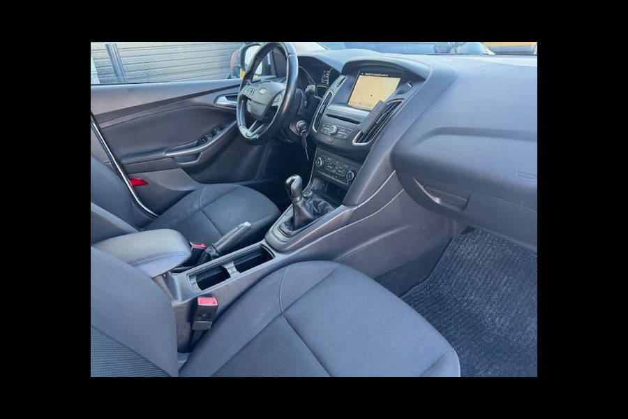 Ford FOCUS Wagon 1.0 Lease Edition Airco,Cruisecontrol,Navigatie,Camera