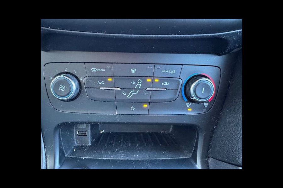 Ford FOCUS Wagon 1.0 Lease Edition Airco,Cruisecontrol,Navigatie,Camera