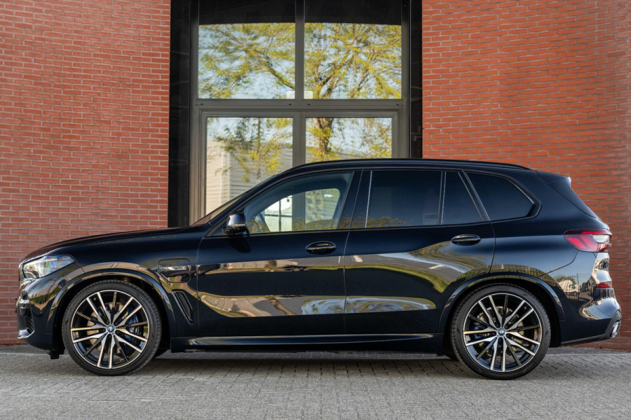 BMW X5 xDrive45e M-Sport 4-Wielsturing Laser HuD Pano 360