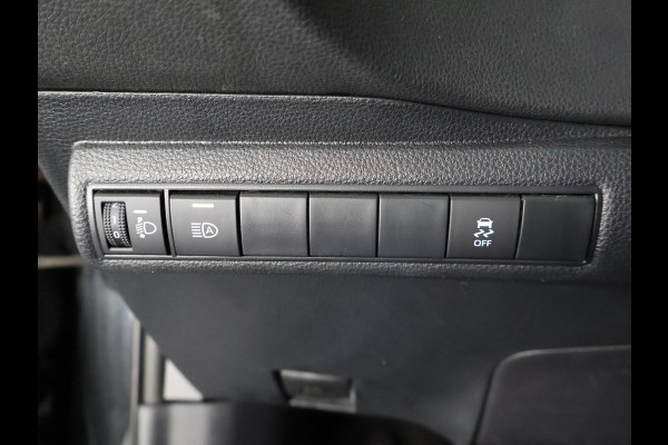 Toyota Corolla Touring Sports 1.8 HYBRID BLACKLINE GARANTIE 11-2031! NAVIGATIE . ACHTERUITRIJ CAMERA . ADAPTIEVE CRUISE CONTROL .