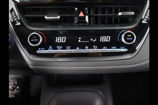 Toyota Corolla Touring Sports 1.8 HYBRID BLACKLINE GARANTIE 11-2031! NAVIGATIE . ACHTERUITRIJ CAMERA . ADAPTIEVE CRUISE CONTROL .