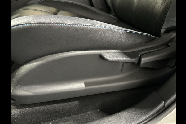 Nissan Leaf Tekna 40 kWh Leer | Navigatie | LED | Trekhaak | SOH 86,1% dak zwart