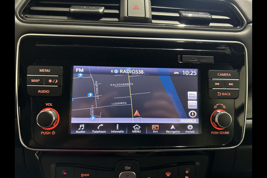 Nissan Leaf Tekna 40 kWh Leer | Navigatie | LED | Trekhaak | SOH 86,1% dak zwart
