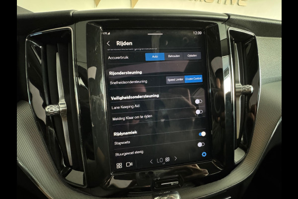 Volvo XC60 2.0 T6 Plug-in hybrid AWD Pano|Memory|Keyless|Camera