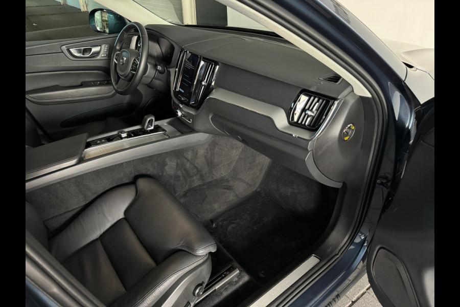 Volvo XC60 2.0 T6 Plug-in hybrid AWD Pano|Memory|Keyless|Camera