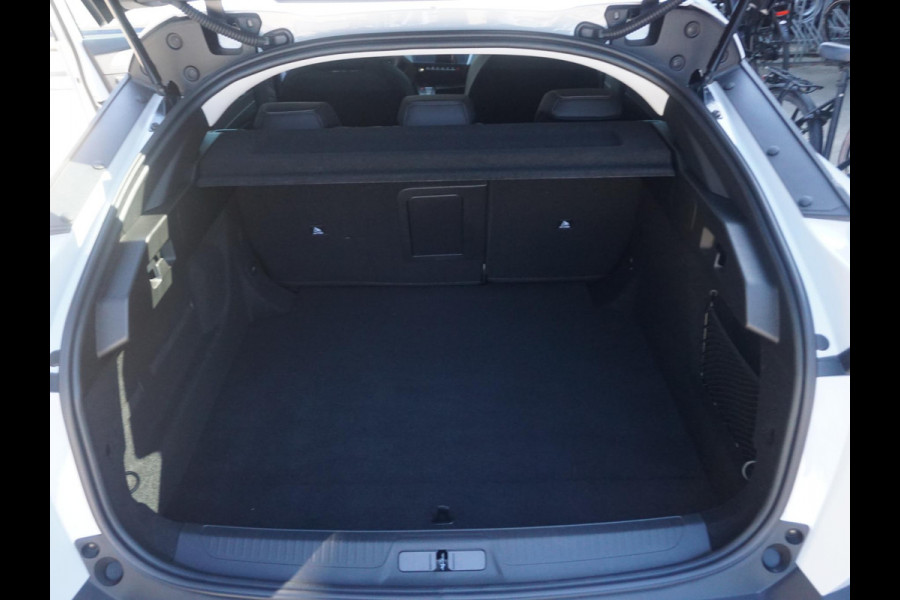 Peugeot 408 1.2 Allure Hybrid 145 360 Camera