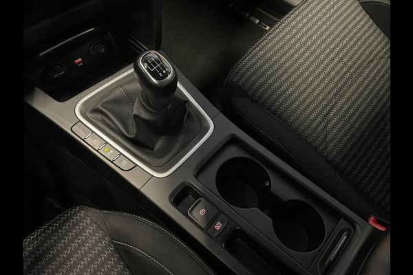 Kia Ceed Sportswagon 1.0 T-GDi DynamicLine|120PK|TREKHAAK|CAMERA|CARPLAY+ANDROID|CRUISE+CLIMATE|PDC-A|1e EIG|INCL.BTW|NL-AUTO|NAP|