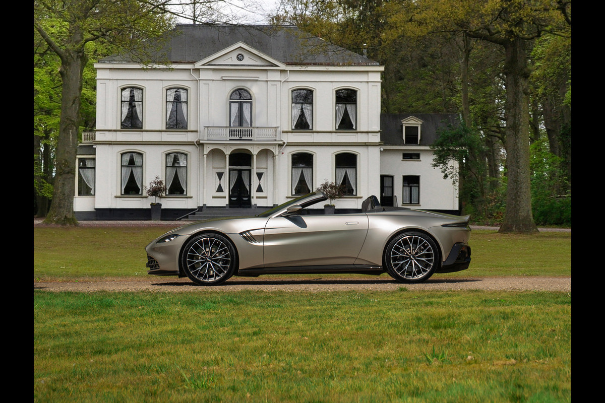 Aston Martin Vantage Roadster 4.0 V8