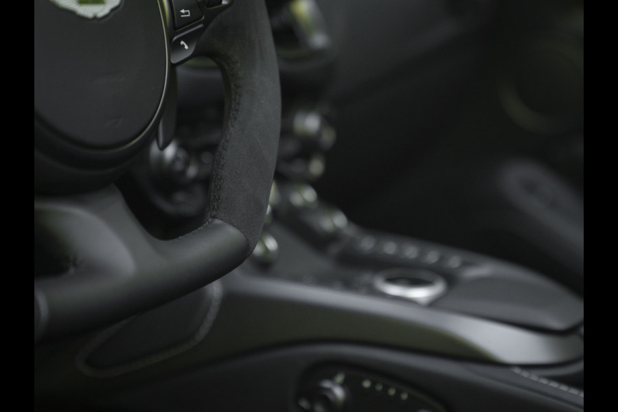 Aston Martin Vantage Roadster 4.0 V8