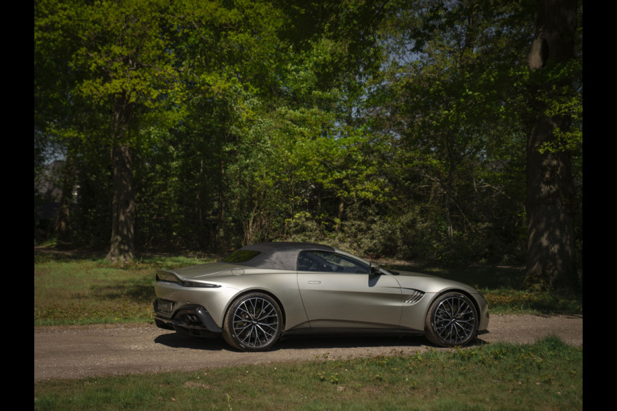 Aston Martin Vantage Roadster 4.0 V8