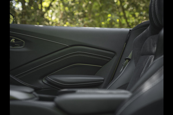 Aston Martin Vantage Roadster 4.0 V8