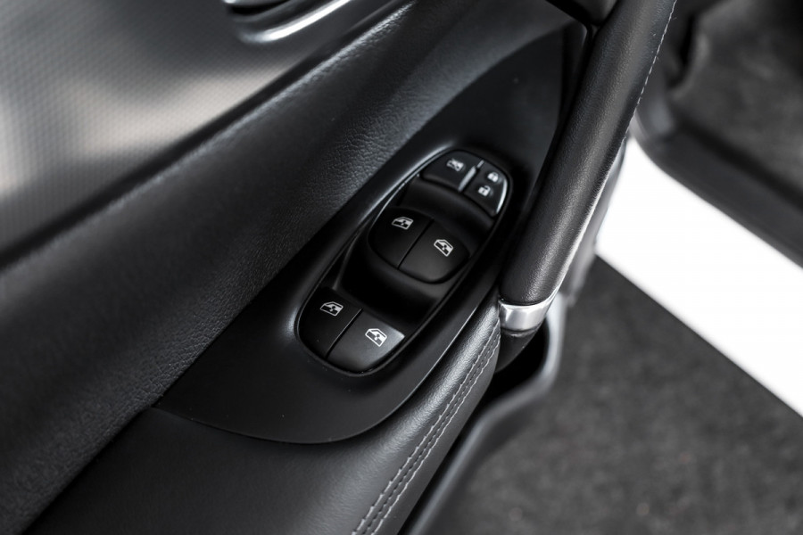 Nissan QASHQAI 1.3 DIG-T 160 PK Tekna + - Automaat | Pano | Adapt. Cruise | Stoel-+Voorruitverw. | NAV+App. Connect | ECC | Afn. Trekhaak | Bose | LM 19" |