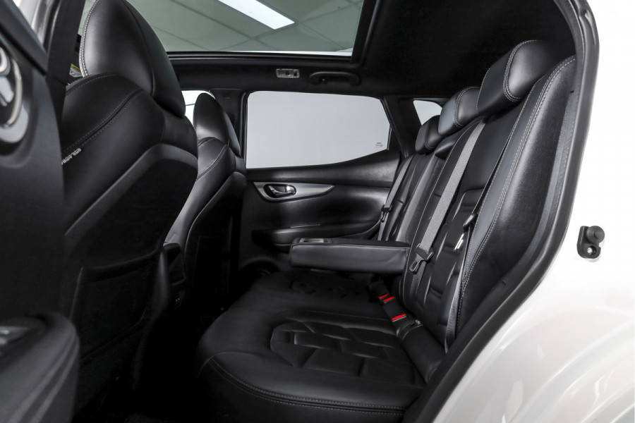 Nissan QASHQAI 1.3 DIG-T 160 PK Tekna + - Automaat | Pano | Adapt. Cruise | Stoel-+Voorruitverw. | NAV+App. Connect | ECC | Afn. Trekhaak | Bose | LM 19" |