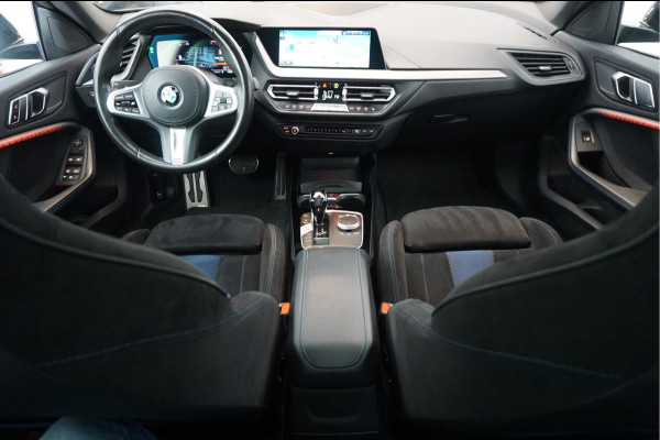 BMW 2 Serie Gran Coupé 218i High Executive M-SPORT | Pano-dak | Sfeer | Adaptive + Lane | Apple CarPlay | NL Auto | Compleet BMW onderhouden