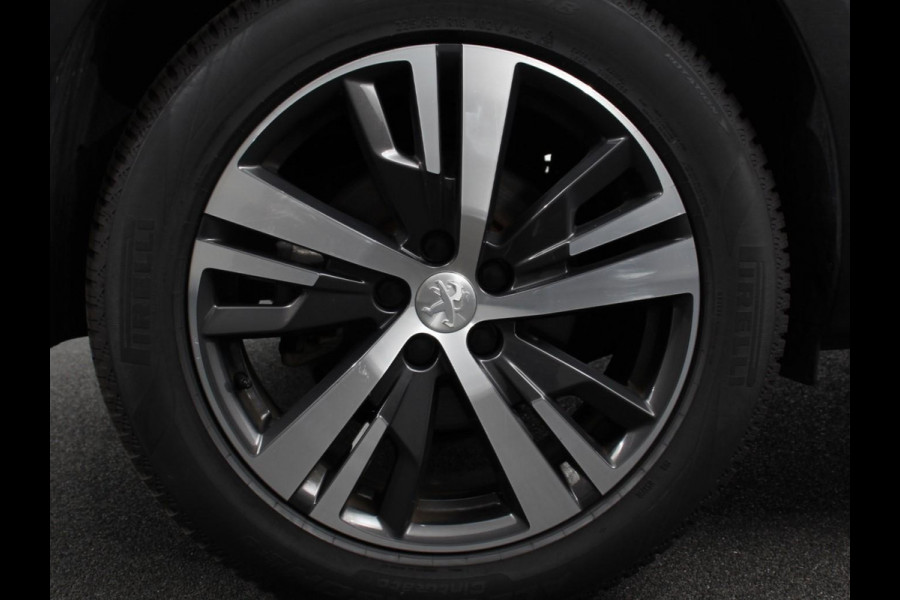Peugeot 5008 1.2 PureTech 130pk Automaat Allure Pack 7-zits | Navigatie | Apple Carplay/Android Auto | Climate Control | Cruise Control | Virtual cockpit | PDC VA + Camera | Zonneschermen achter | Keyless Go | Full LED  18” LM Velgen