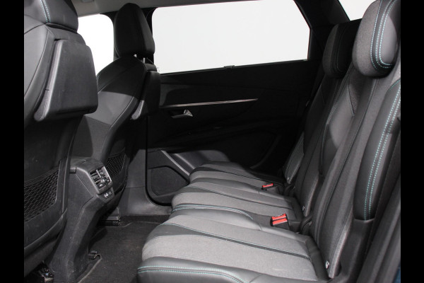 Peugeot 5008 1.2 PureTech 130pk Automaat Allure Pack 7-zits | Navigatie | Apple Carplay/Android Auto | Climate Control | Cruise Control | Virtual cockpit | PDC VA + Camera | Zonneschermen achter | Keyless Go | Full LED  18” LM Velgen