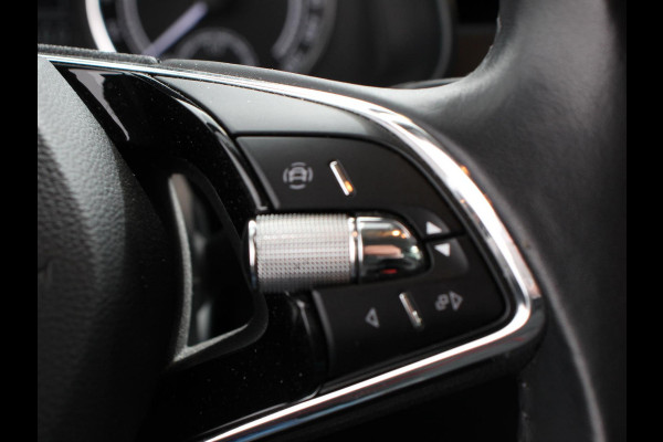 Škoda Kamiq 1.0 TSI 110pk DSG Style | Navigatie | Apple Carplay/Android auto | Parkeersensor achter | Cruise Control | Verwarmbare voorstoelen | Extra getint glas | Climate Control | Digitale Cockpit