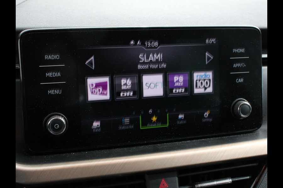 Škoda Kamiq 1.0 TSI 110pk DSG Style | Navigatie | Apple Carplay/Android auto | Parkeersensor achter | Cruise Control | Verwarmbare voorstoelen | Extra getint glas | Climate Control | Digitale Cockpit
