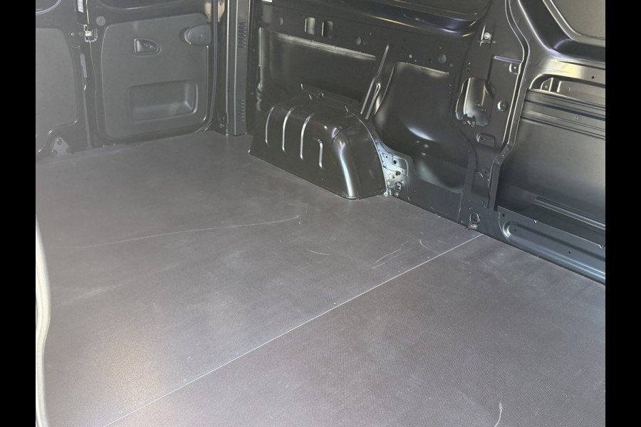 Renault Trafic 2.0 Blue dCi 150 PK NEXT LEVEL EDITION Navi / Camera / Led