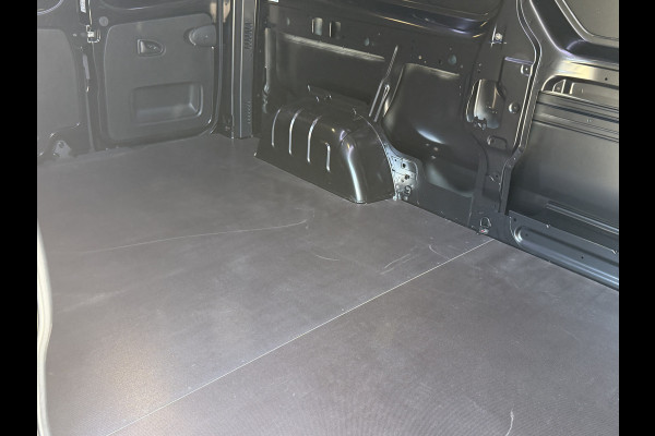 Renault Trafic 2.0 Blue dCi 150 PK NEXT LEVEL EDITION Navi / Camera / Led