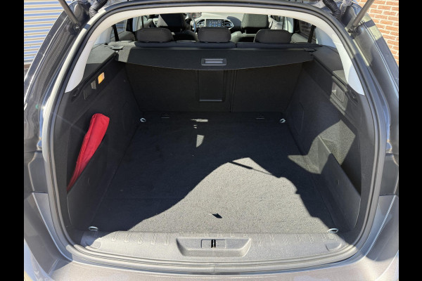 Peugeot 308 SW 1.2 PureTech Allure Navi|Clima|Cruise|Pano|Carplay|PDC V+A|D-riem vv in 2023|N.A.P|APK tot 10-2027