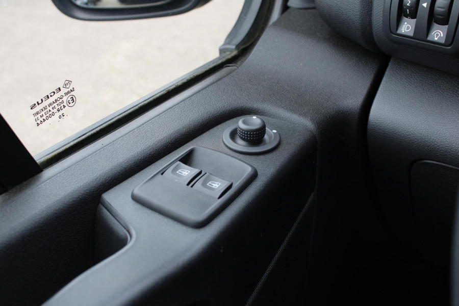 Renault Trafic 2.0 dCi 170 T29 L2H1 Comfort | Trekhaak | Sidebars | 18'' Lichtmetalen Velgen | Airco | Cruise Control |