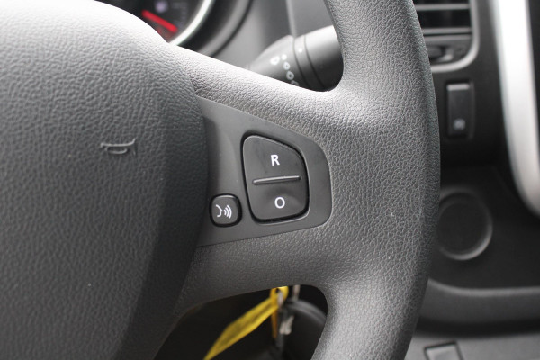Renault Trafic 2.0 dCi 170 T29 L2H1 Comfort | Trekhaak | Sidebars | 18'' Lichtmetalen Velgen | Airco | Cruise Control |