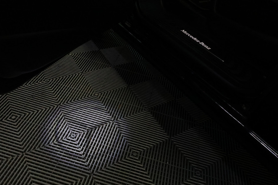 Mercedes-Benz V-Klasse 300d L2 Exclusive AMG Line MEMORY BURMESTER NAVI CLIMA 360CAM "24