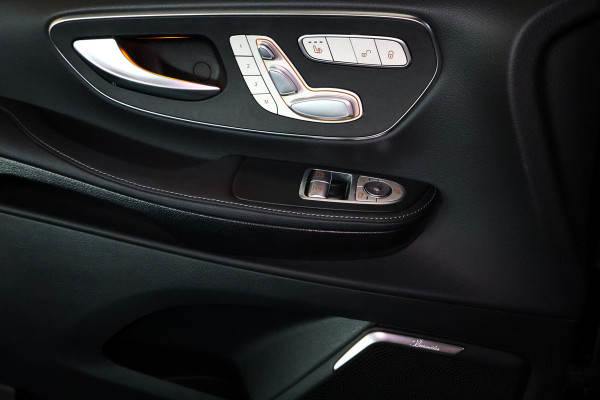 Mercedes-Benz V-Klasse 300d L2 Exclusive AMG Line MEMORY BURMESTER NAVI CLIMA 360CAM "24