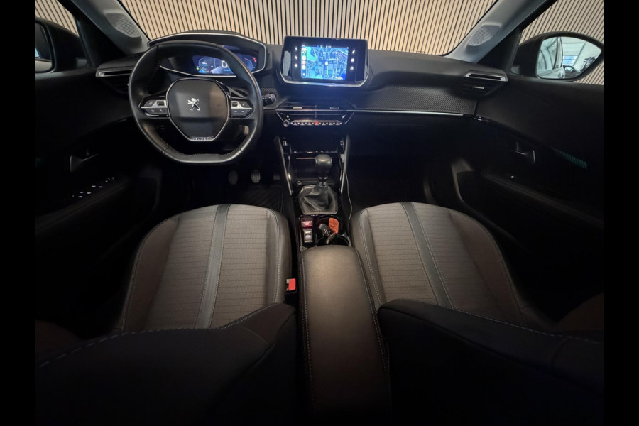 Peugeot 208 1.2 PureTech 100PK Allure Pack | Carplay | Camera | Keyless | 3D Dashboard | Incl. garantie