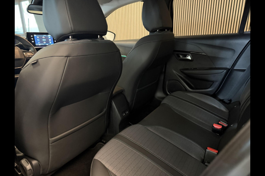 Peugeot 208 1.2 PureTech 100PK Allure Pack | Carplay | Camera | Keyless | 3D Dashboard | Incl. garantie
