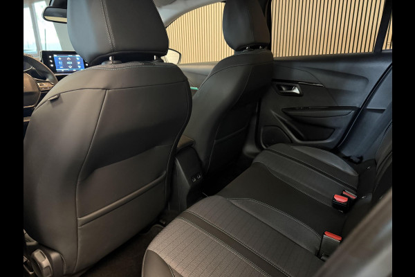 Peugeot 208 1.2 PureTech 100PK Allure Pack | Carplay | Camera | Keyless | 3D Dashboard | Incl. garantie
