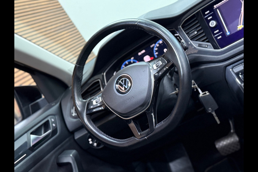 Volkswagen T-Roc 1.5 TSI Sport | Pano | ACC | LED | Virtual Cockpit | Camera