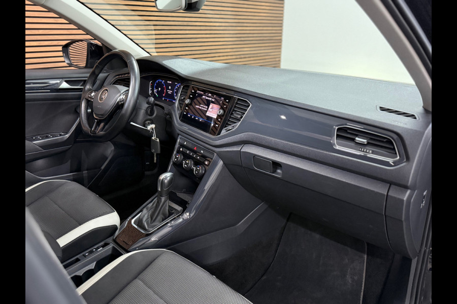 Volkswagen T-Roc 1.5 TSI Sport | Pano | ACC | LED | Virtual Cockpit | Camera