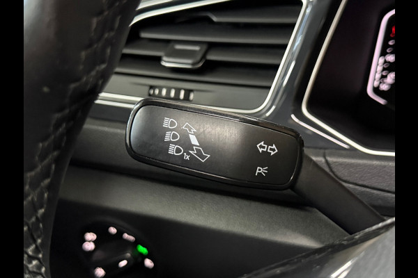 Volkswagen T-Roc 1.5 TSI Sport | Pano | ACC | LED | Virtual Cockpit | Camera
