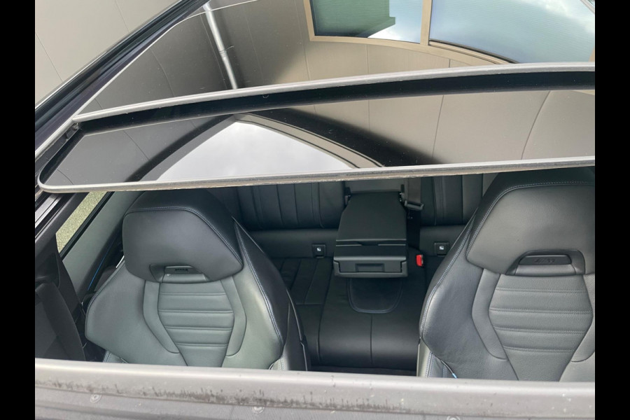 BMW 5 Serie Touring 530e xDrive High Executive LCI M-Sport Stoelen Compleet BMW Onderhoud incl 12 maanden Garantie!