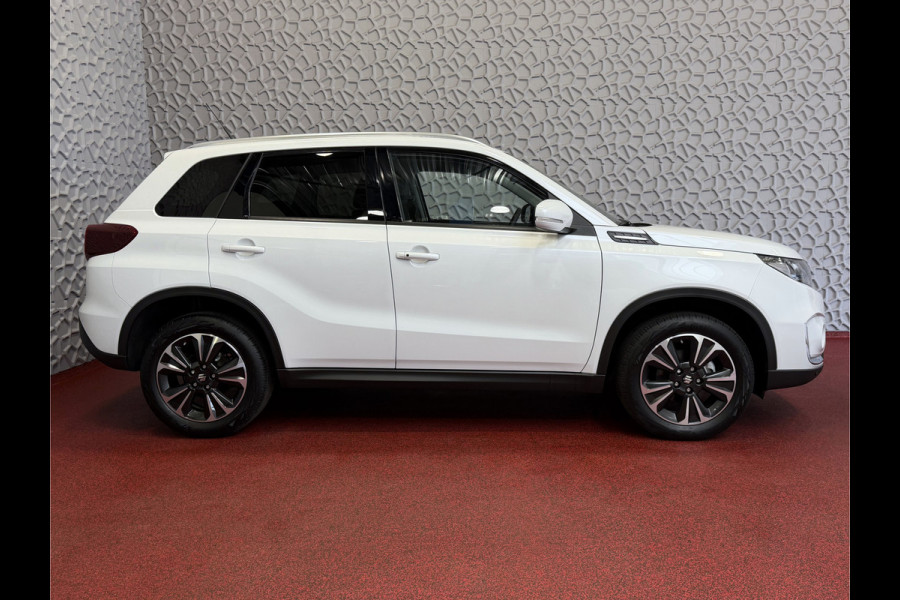 Suzuki Vitara 1.4 BOOSTERJET 07/25 NIEUWSTAAT HYBRID STYLE PANORAMA SCHUIFDAK LEER CARPLAY NAVI CAMERA PDC STOELVERW.