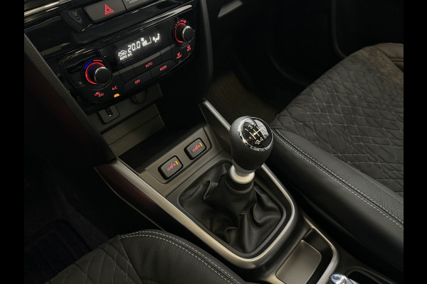 Suzuki Vitara 1.4 BOOSTERJET 07/25 NIEUWSTAAT HYBRID STYLE PANORAMA SCHUIFDAK LEER CARPLAY NAVI CAMERA PDC STOELVERW.