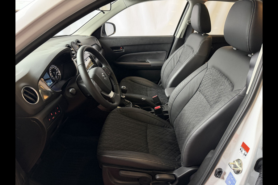 Suzuki Vitara 1.4 BOOSTERJET 07/25 NIEUWSTAAT HYBRID STYLE PANORAMA SCHUIFDAK LEER CARPLAY NAVI CAMERA PDC STOELVERW.