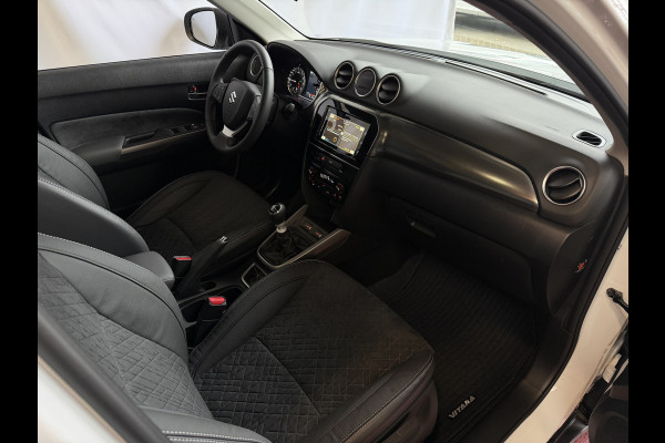 Suzuki Vitara 1.4 BOOSTERJET 07/25 NIEUWSTAAT HYBRID STYLE PANORAMA SCHUIFDAK LEER CARPLAY NAVI CAMERA PDC STOELVERW.