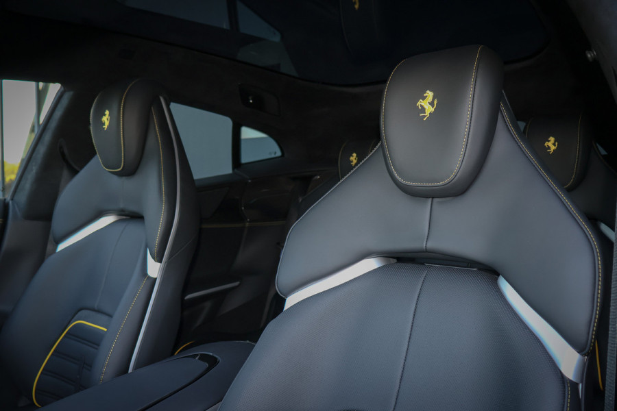 Ferrari Purosangue 6.5 V12 | NEW | INCL. VAT/BPM | NO REGISTRATION | 135K OPTIONS | CARBON WHEELHOUSE, R+F DIFFUSERS, UNDERDOOR, MIRRORS, DOORPANEL MASSAGE REAR SEATS | FULL LEATHER PACK | DIGITAL REAR VIEW CAMERA | PRIVACY GLASS | REAR SEATS COOLED/HEATED | BURMESTER HIGH END AUDIO | ACTIVE MATRIX LED HEADLIGHTS | VAT REF. |