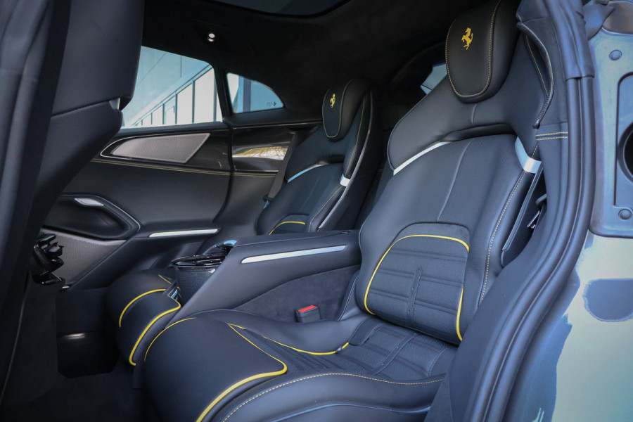 Ferrari Purosangue 6.5 V12 | NEW | INCL. VAT/BPM | NO REGISTRATION | 135K OPTIONS | CARBON WHEELHOUSE, R+F DIFFUSERS, UNDERDOOR, MIRRORS, DOORPANEL MASSAGE REAR SEATS | FULL LEATHER PACK | DIGITAL REAR VIEW CAMERA | PRIVACY GLASS | REAR SEATS COOLED/HEATED | BURMESTER HIGH END AUDIO | ACTIVE MATRIX LED HEADLIGHTS | VAT REF. |