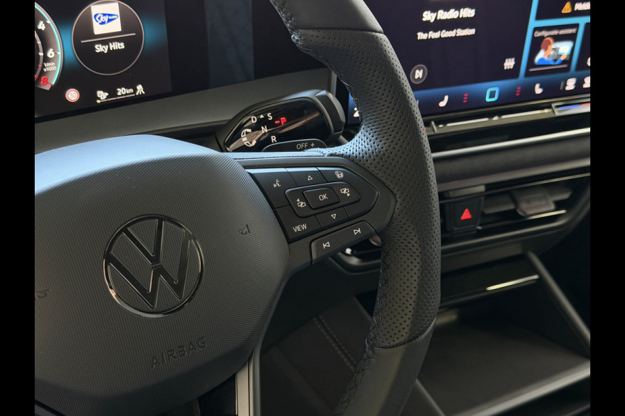Volkswagen Tayron 1.5 eHybrid 272PK R-LINE SCHUIFDAK VW.TREKHAAK BLACK-STYLE 20''LMV PANO ERGO.STOEL MASSAGE TRAILER.ASSIST