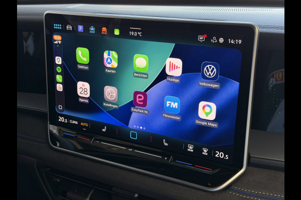 Volkswagen Tayron 1.5 eHybrid 272PK R-LINE SCHUIFDAK VW.TREKHAAK BLACK-STYLE 20''LMV PANO ERGO.STOEL MASSAGE TRAILER.ASSIST