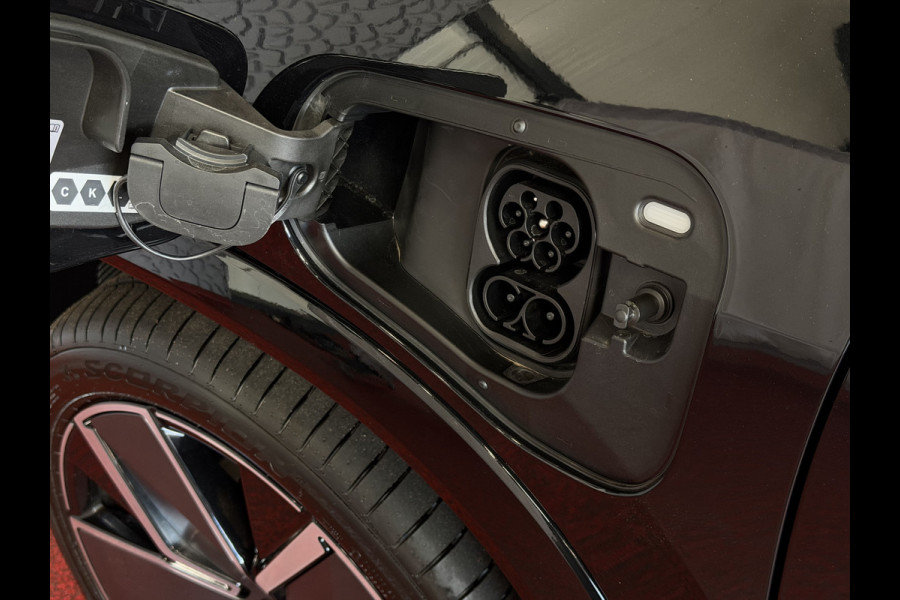 Volkswagen Tayron 1.5 eHybrid 272PK R-LINE SCHUIFDAK VW.TREKHAAK BLACK-STYLE 20''LMV PANO ERGO.STOEL MASSAGE TRAILER.ASSIST