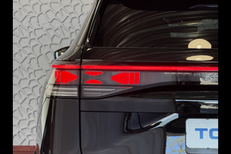 Volkswagen Tayron 1.5 eHybrid 272PK R-LINE SCHUIFDAK VW.TREKHAAK BLACK-STYLE 20''LMV PANO ERGO.STOEL MASSAGE TRAILER.ASSIST