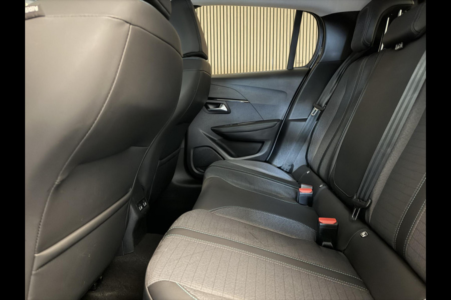 Peugeot 208 1.2 PureTech 100PK Allure Pack | Carplay | Camera | Stoelverw. | Keyless | Incl. garantie